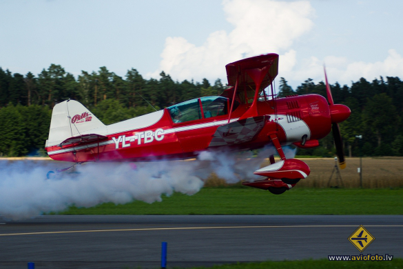 Pitts 12 Monster